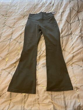 Old Navy Olive Green PowerChill Flare Leggings